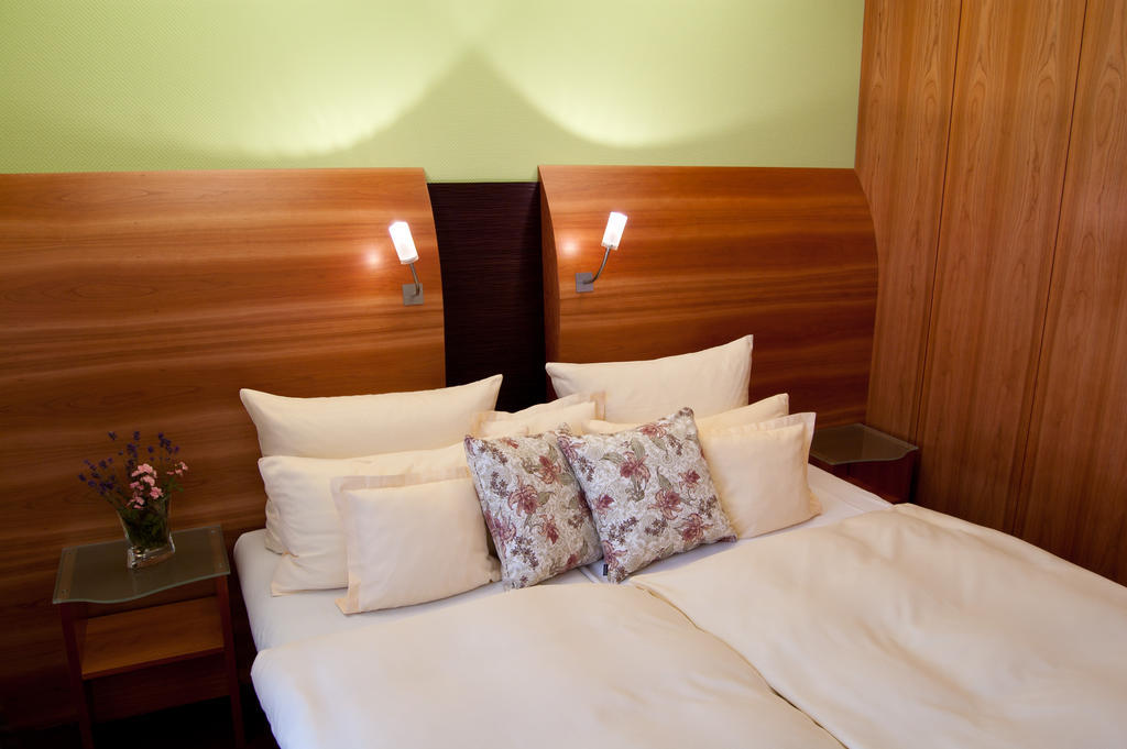Astralis Hotel Domizil Walldorf  Zewnętrze zdjęcie